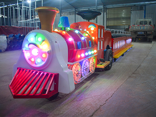 small amlusement trackless train