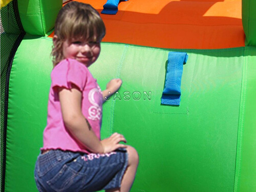 kidsbouncycastlewithslide